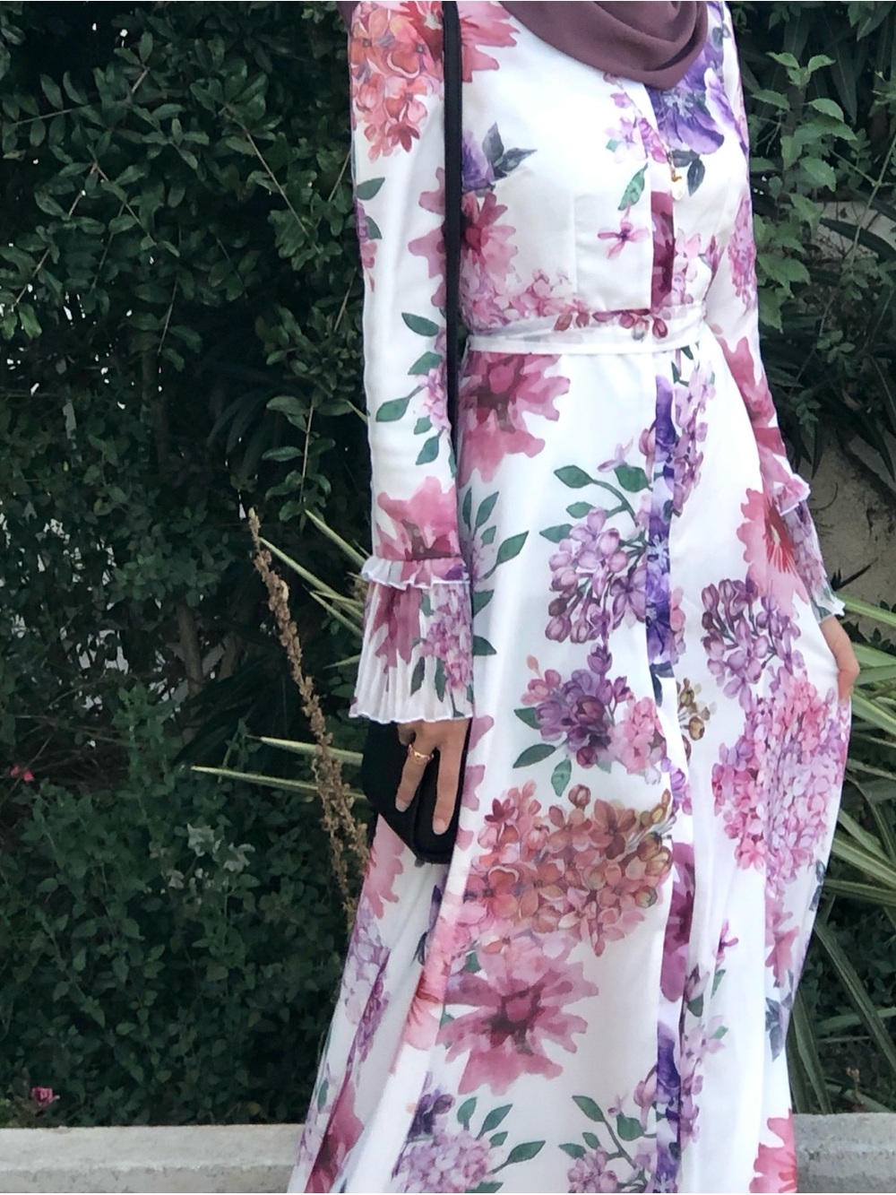 Annah Hariri Floral Long Sleeve Maxi Hijab Dress in White and Mauve - Picture 4 of 4